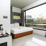 B2 Green Boutique And Budget Hotel