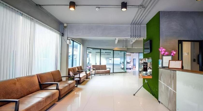 Hotel B2 Boutique And Budget Chiang Mai